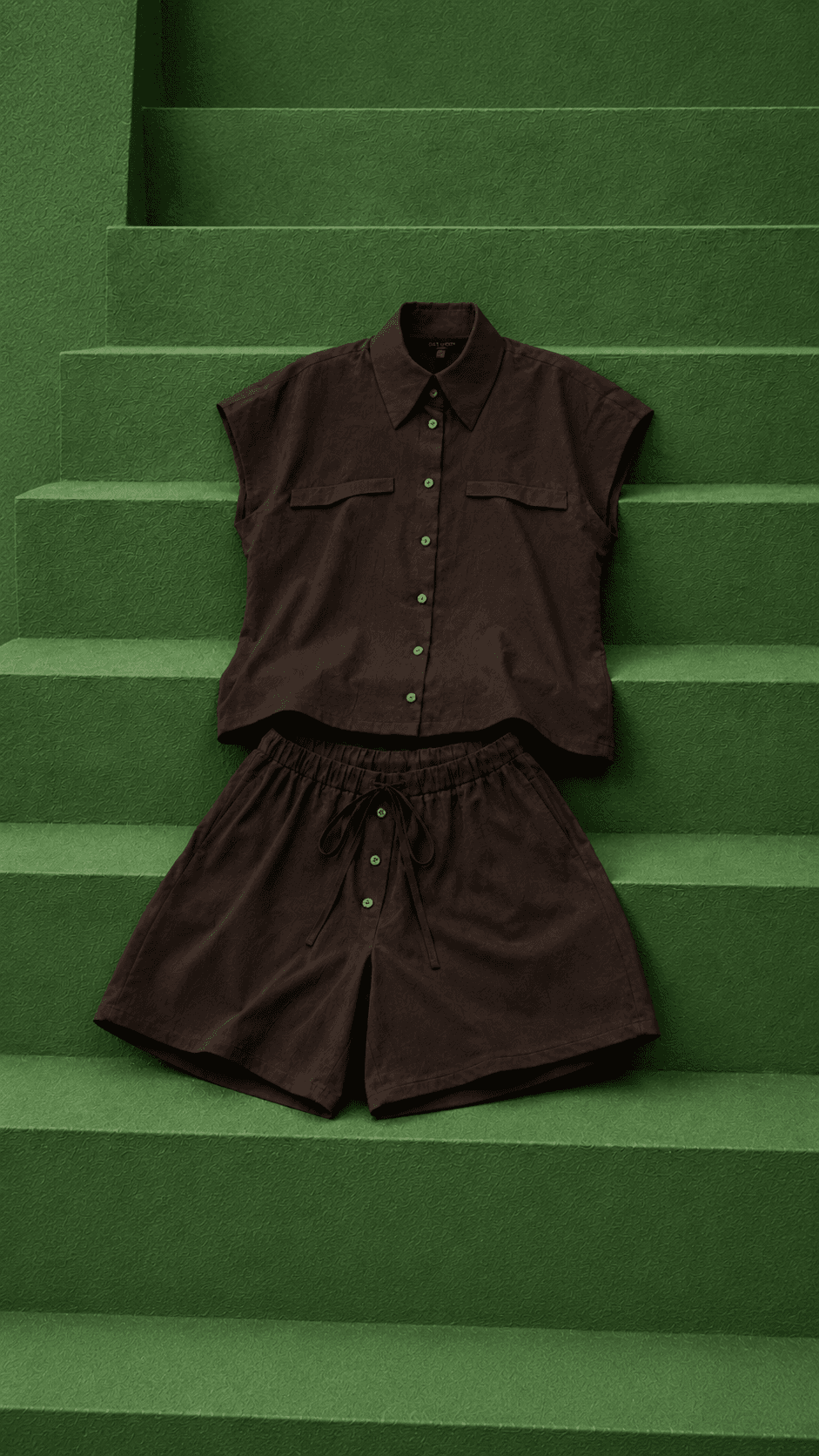image brown-texture-shorts 1