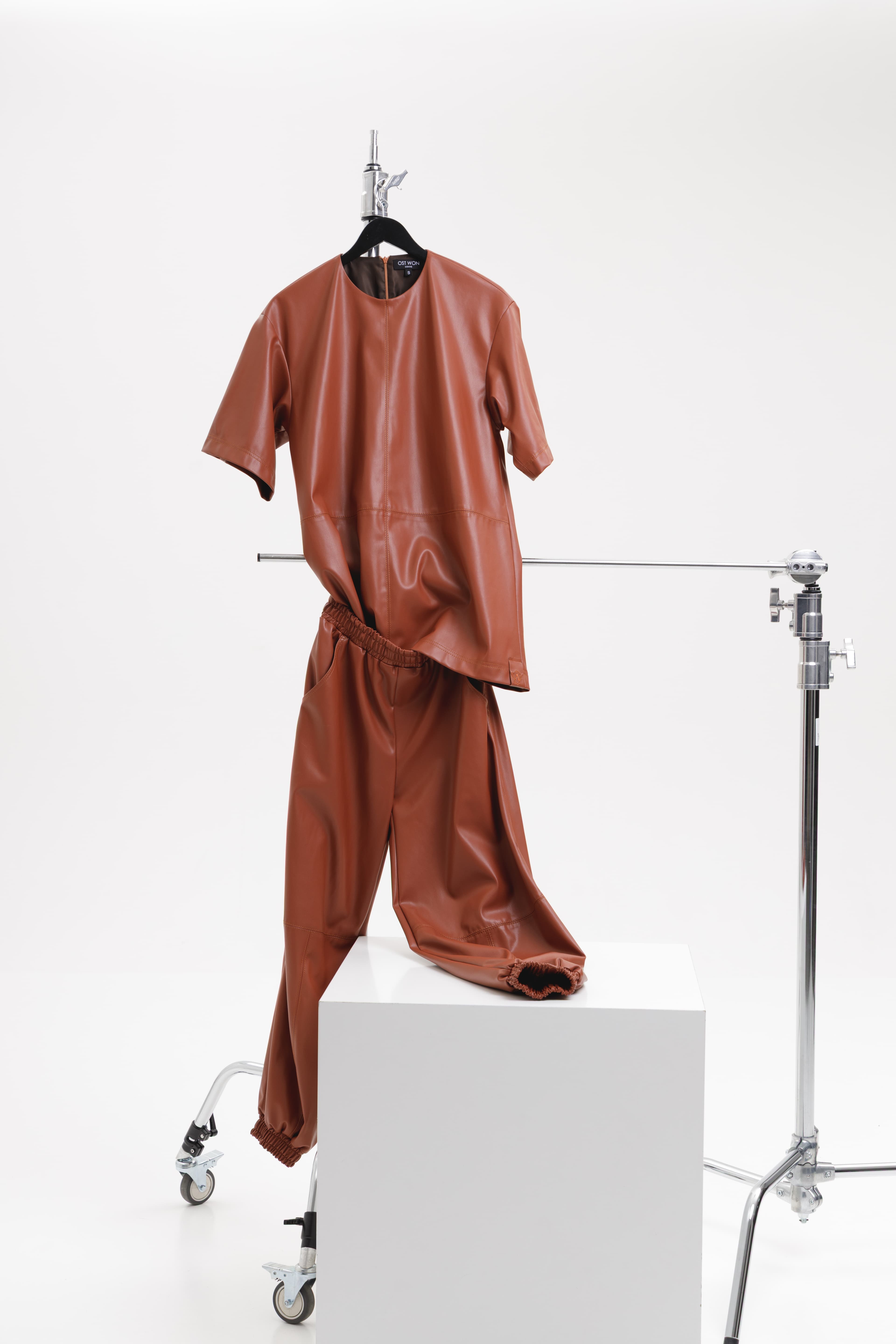 image faux-leather-joggers 2